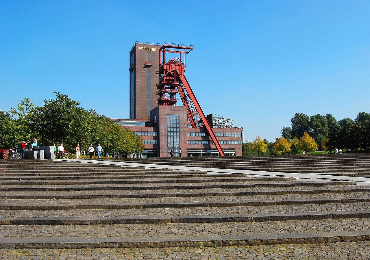 Beach Holiday Destinations and Eco Tourism Destinations